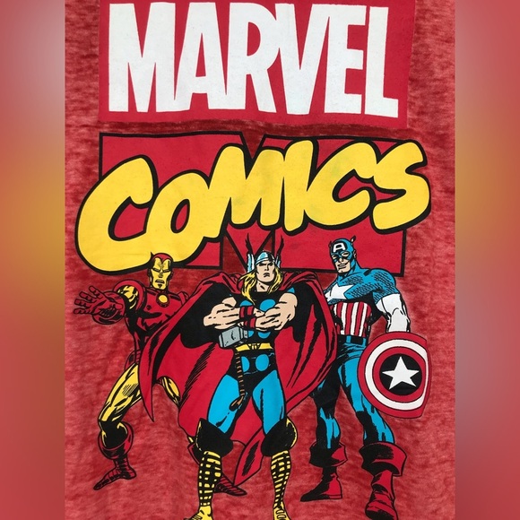 NWT Marvel Comics Avengers Burnout Tee - Picture 2 of 5